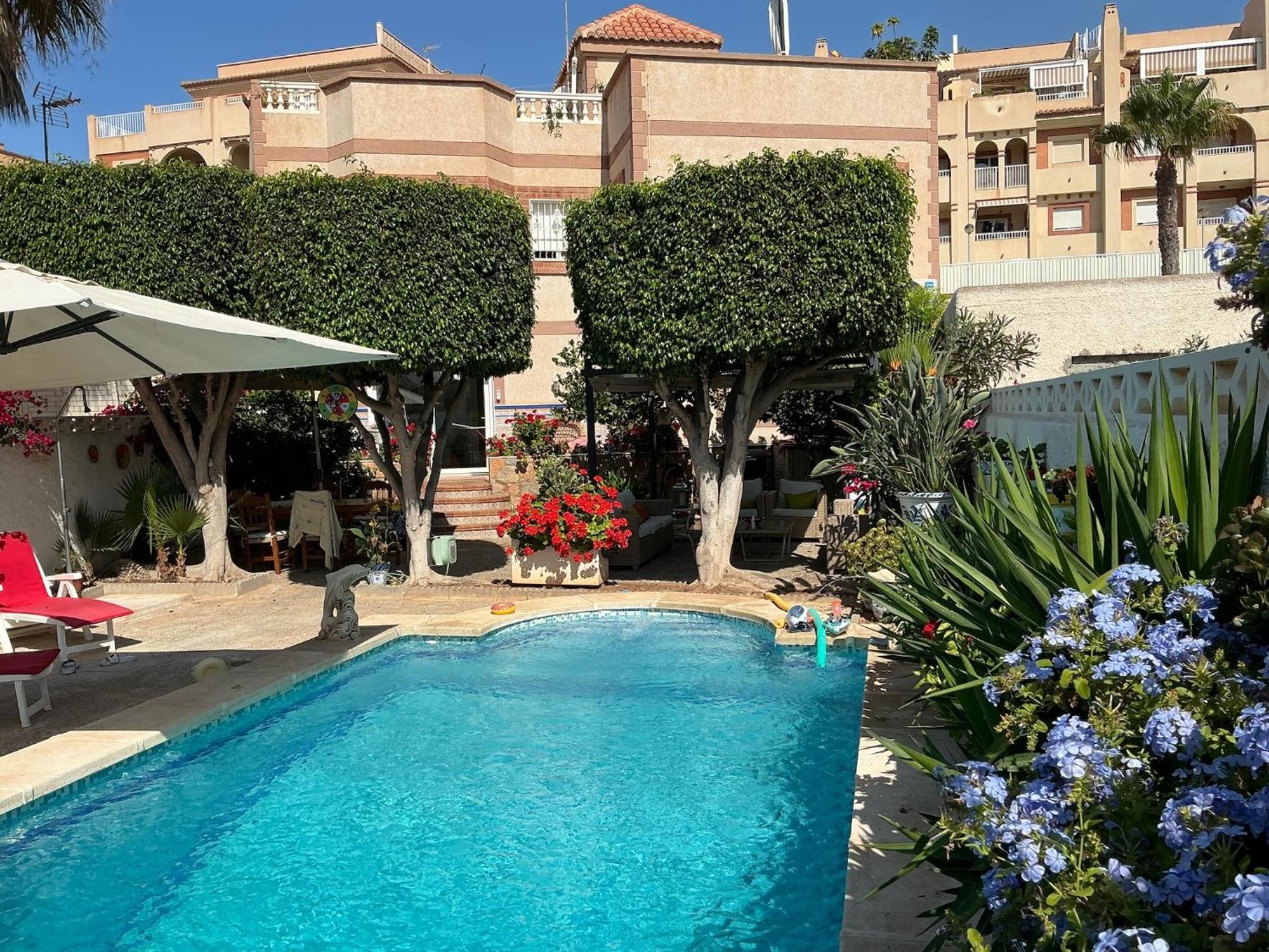 Large Villa Private Pool And Garden Near Beach Roquetas de Mar Exteriér fotografie