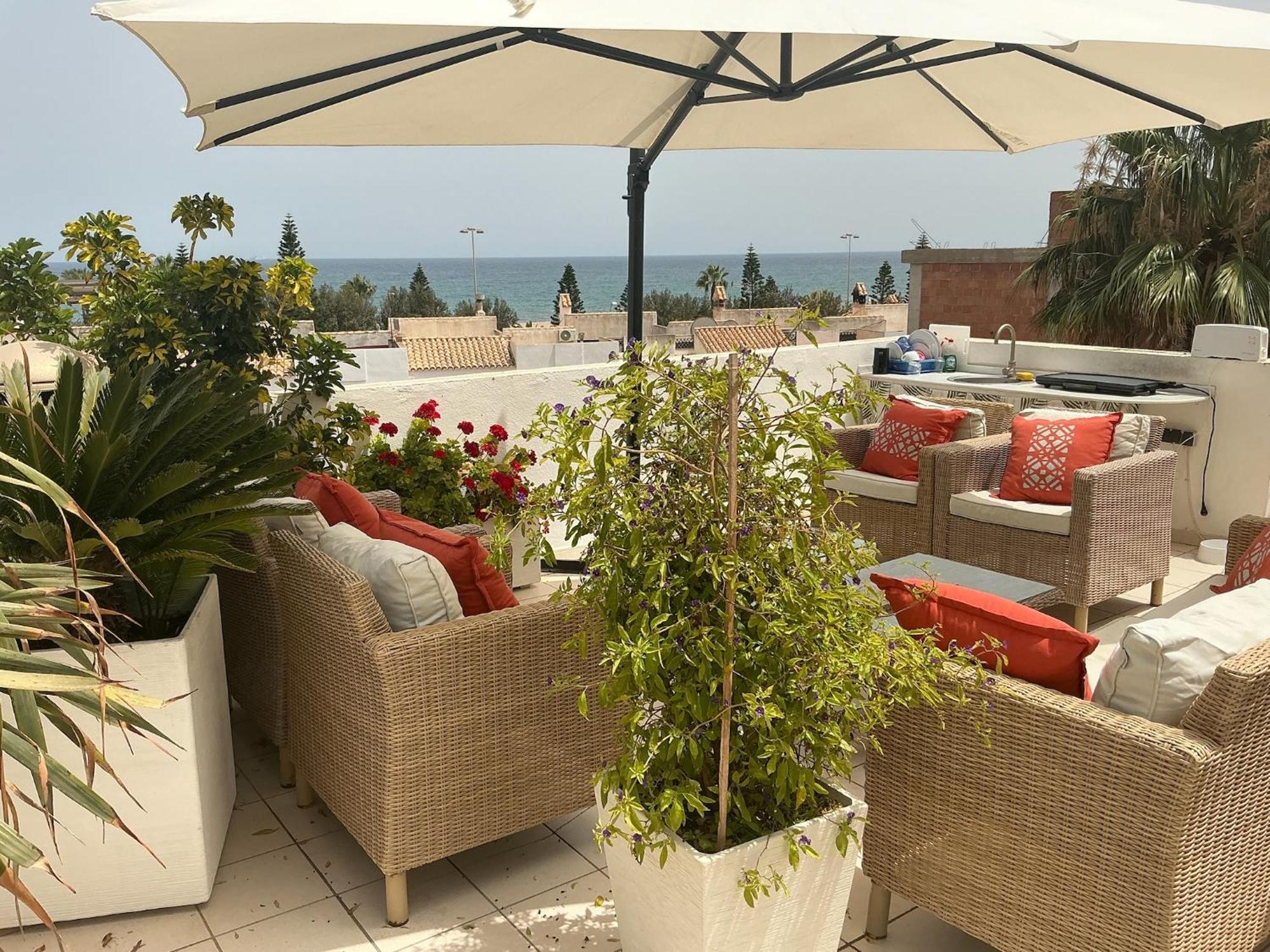 Large Villa Private Pool And Garden Near Beach Roquetas de Mar Exteriér fotografie